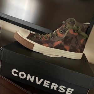 Army print Converse *Brand new*